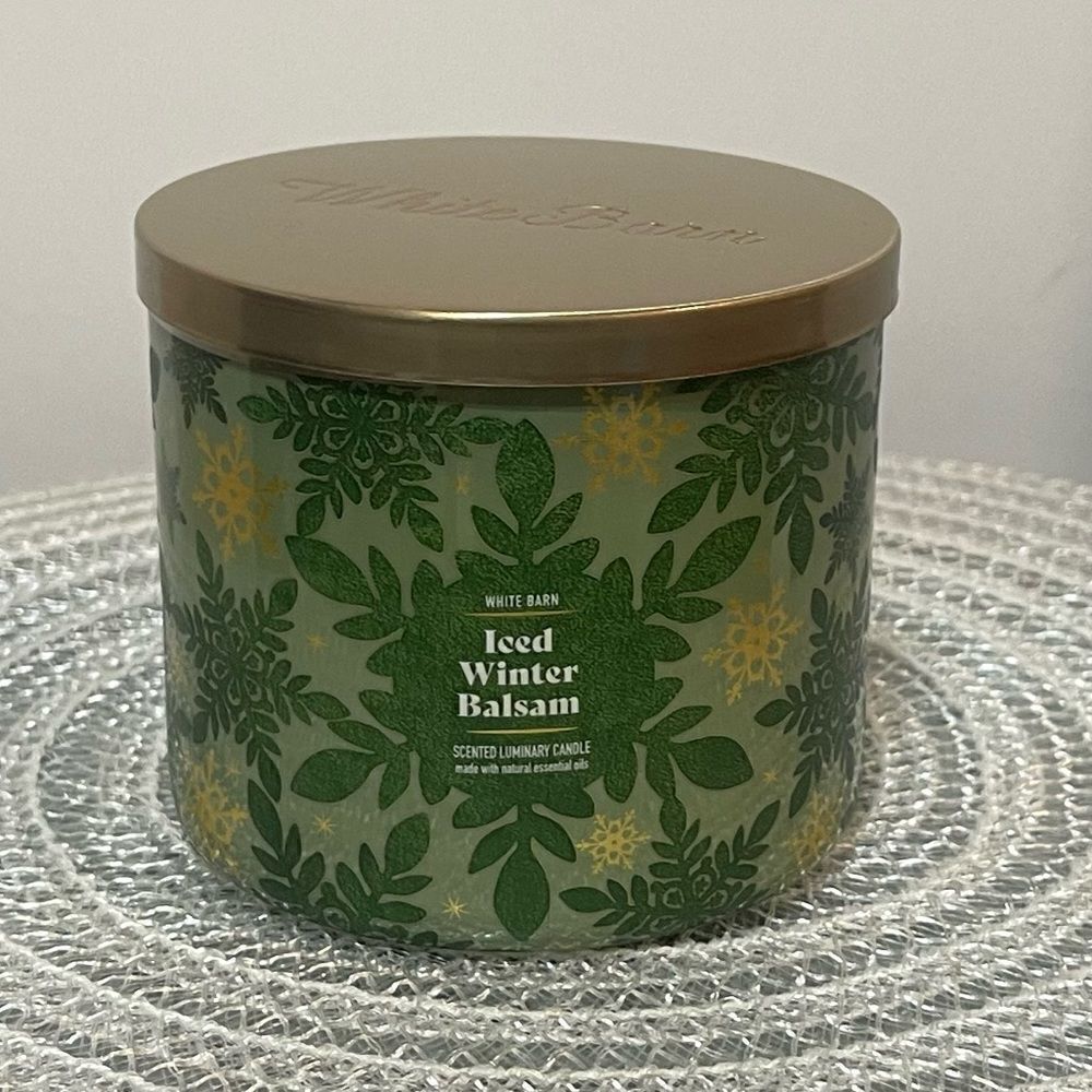 BBW White Barn Iced Winter Balsam 3 Wick Candle NWT
